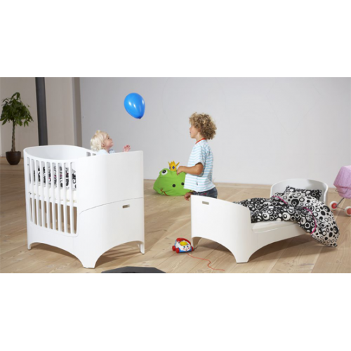 leander cot size