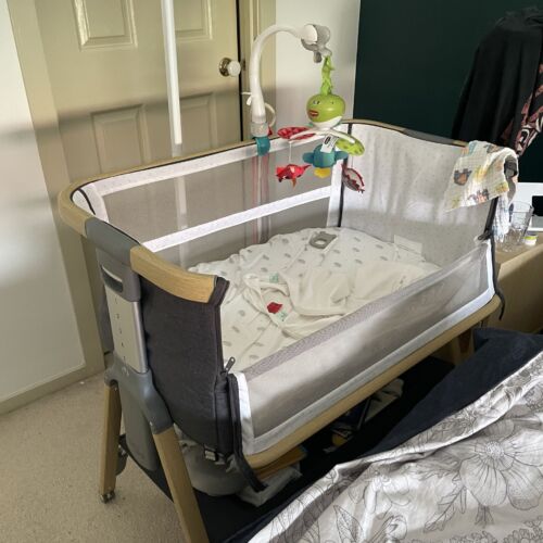 iL Tutto CoZee Breeze Plus Bedside Sleeper with Rocking Legs Oak Charcoal Reviews
